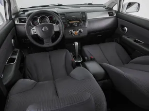 Nissan  8