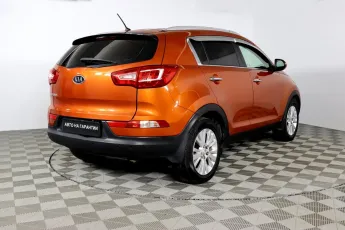 Kia  4
