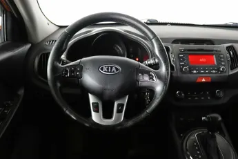 Kia  8