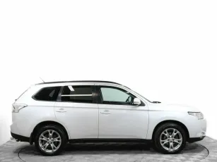 Mitsubishi  4