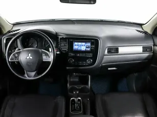 Mitsubishi  9