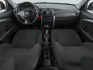 Nissan  9