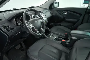 Hyundai  13