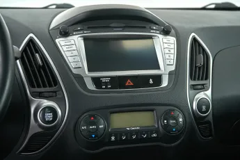 Hyundai  16