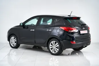 Hyundai  4