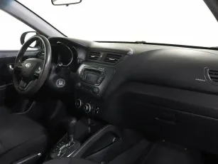 Kia  7