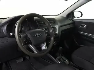 Kia  9