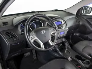 Hyundai  9