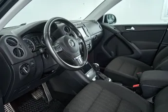 Volkswagen  13