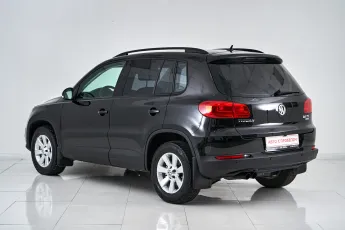 Volkswagen  4