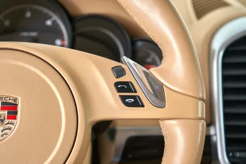 Porsche  19