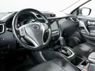 Nissan  9