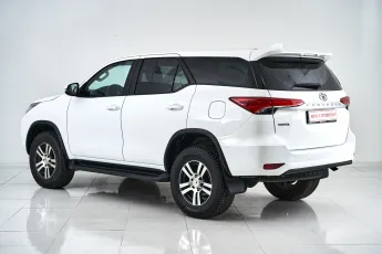 Toyota  4