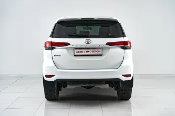 Toyota  6