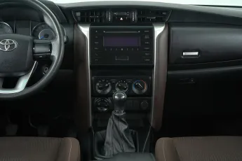 Toyota  9