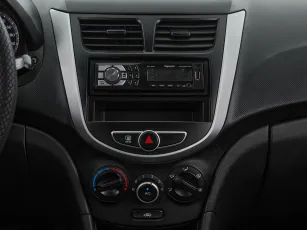 Hyundai  12