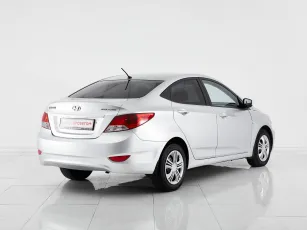 Hyundai  4