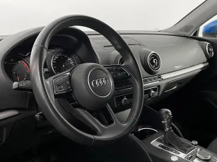 Audi  8