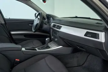 BMW  12
