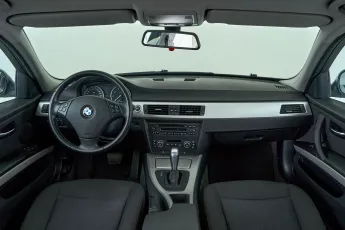 BMW  8