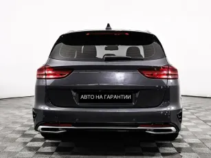 Kia  6