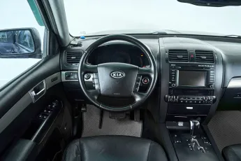 Kia  9