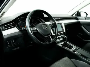 Volkswagen  10