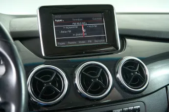 Mercedes-Benz  18
