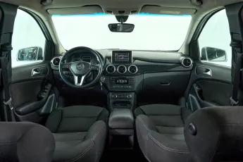 Mercedes-Benz  8