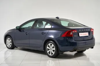 Volvo  4