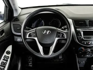 Hyundai  10