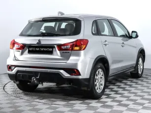 Mitsubishi  5