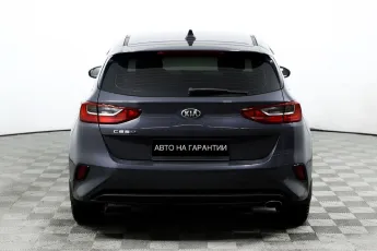 Kia  6