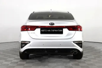 Kia  4