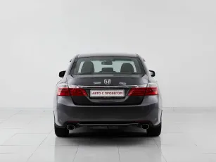 Honda  6