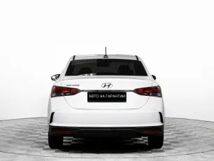 Hyundai  6