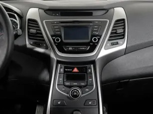 Hyundai  10
