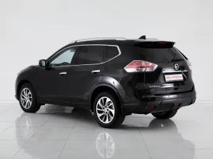Nissan  4