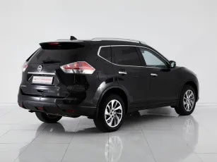 Nissan  5