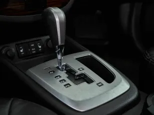Hyundai  16