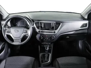 Hyundai  10