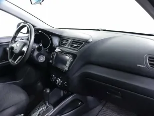 Kia  12