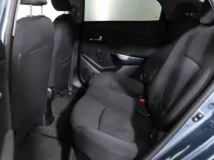 Kia  17