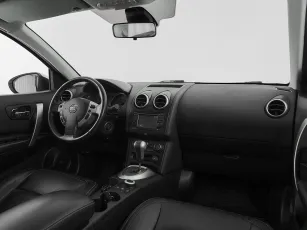 Nissan  10