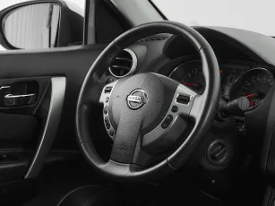 Nissan  11
