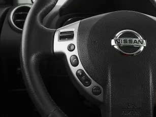 Nissan  12