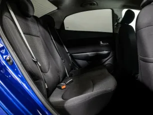 Kia  15