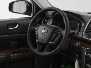 Nissan  10