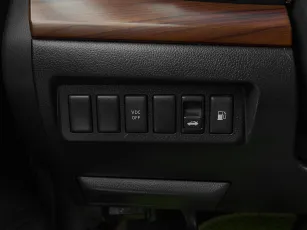 Nissan  14