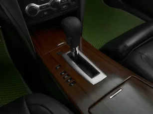 Nissan  19